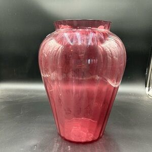 Vintage Pilgrim cranberry Glass Vase